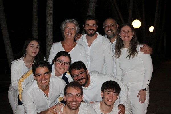 PH - Agosto - 01 - Grupo 725/2023